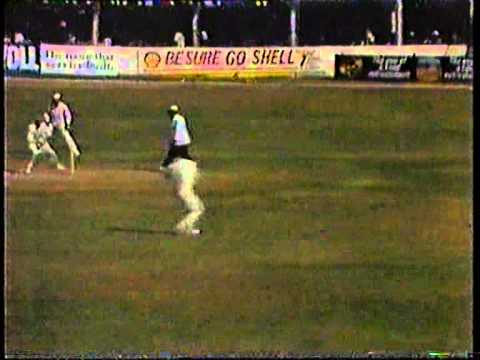Cricket : West Indies v England 1989-90 - 1st Test Day-2 highlights