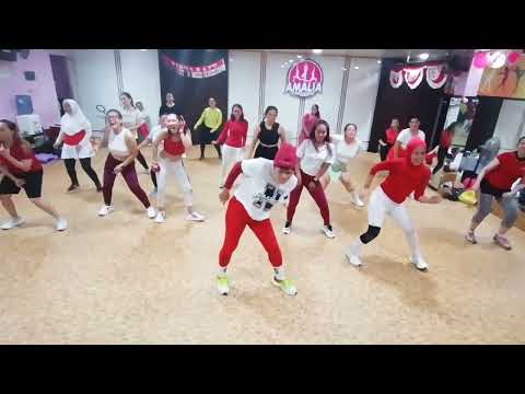 RAMENGVRL x AWICH - BOMBAE