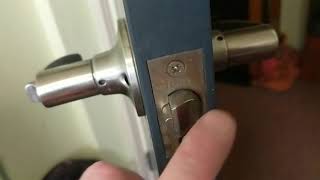 PSA: First-try "lockpicking" a common door handle in under 5 seconds