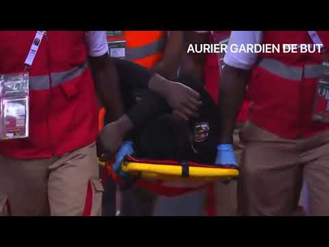 Serge Aurier gardien but face à la Sierra Leone après la blessure de BADRA le gardien de but