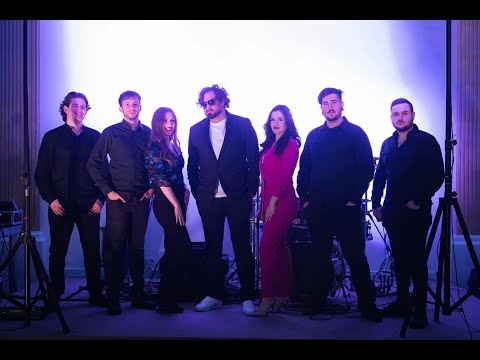 Dragos Moldovan Band - Nunta @ Tree House (Cosoba)  In The Woods [live video iPhone]