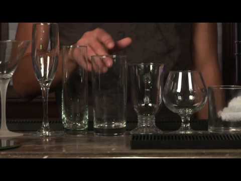Bartending tips : types of bar glasses