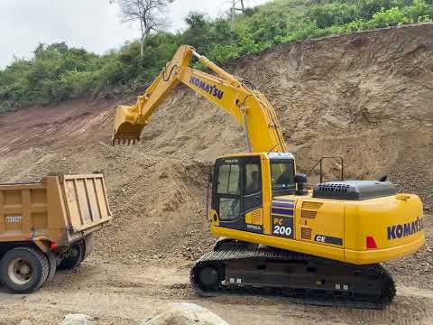 Excavadora Komatsu PC200-10M0 - Isidro Ayora
