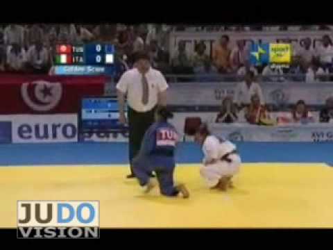 JUDO 2009 Mediterranean Games: Chahnez Mbarki (TUN) - Elena Moretti (ITA)