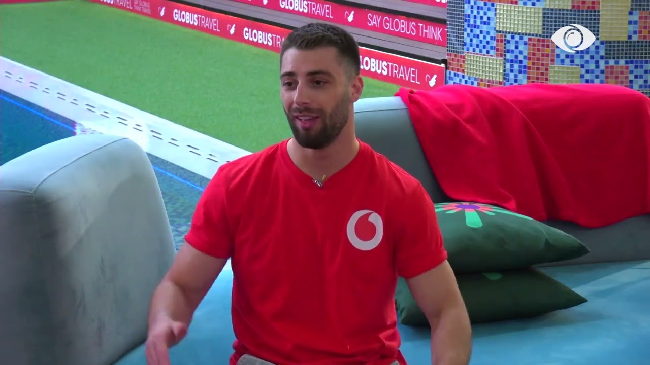 “Ti më bëre gocë mua”/ Meritoni debaton me Romeon