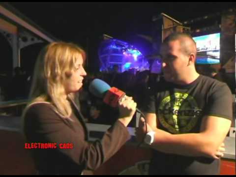 Laura Almodóvar. Electronic Caos con Frank Cherryman