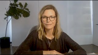 Download lagu Michelle Pfeiffer on What's in Her Makeup Bag & 5 Little Words She Swears By | Westman Atelier mp3 Download lagu Michelle Pfeiffer on What's in Her Makeup Bag & 5 Little Words She Swears By | Westman Atelier mp3