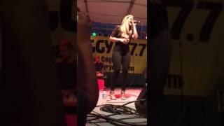 Lauren Alaina Crashing The Boys Club