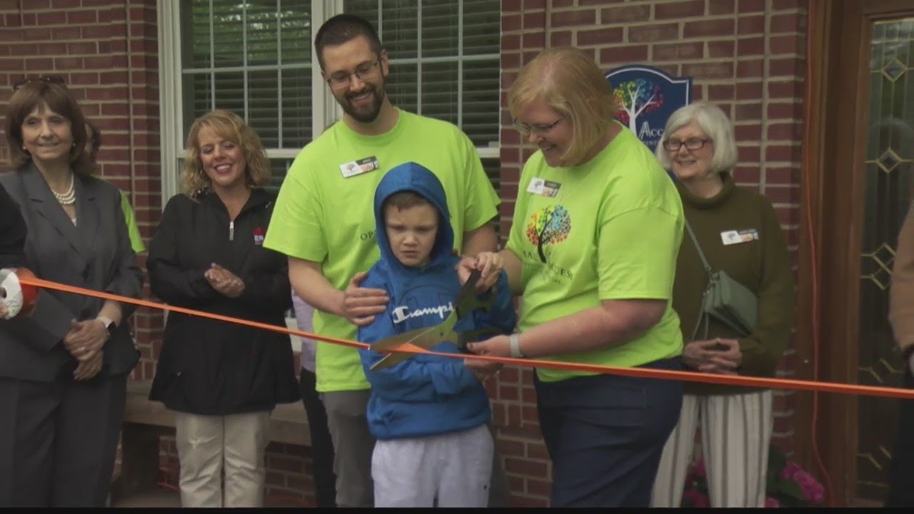 Newburgh nonprofit holds ribbon cutting ceremony for reopening