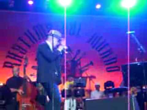 Rhythms del Mundo feat Jan Delay