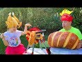 Stacy and Dad play restaurant von Like N Stacy and Dad play restaurant von Like N