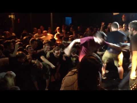 The Rival Mob - Boot Party/Intro Grunt live at Kavka Antwerp 13/10/13