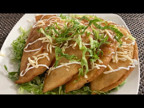 QUESADILLAS FRITAS de pollo y queso