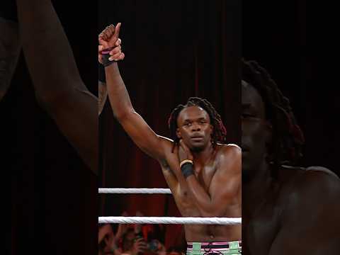 What a moment between Randy Orton and Je'Von Evans! #WWENXT