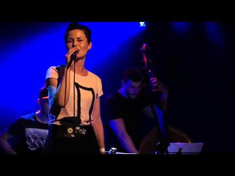 MAGDA KUMOREK – Uciekaj Moje Serce (Panny z Dobrych Domów 5.04.2016)