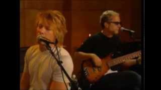 Lonely at the top Bon jovi- sub español