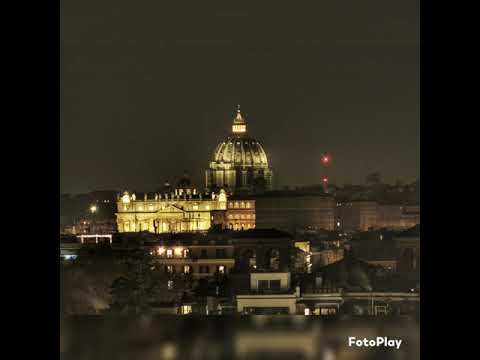 “Ama e fatti amare e sii felice”   - Roberto Benigni.                                La Felicità...