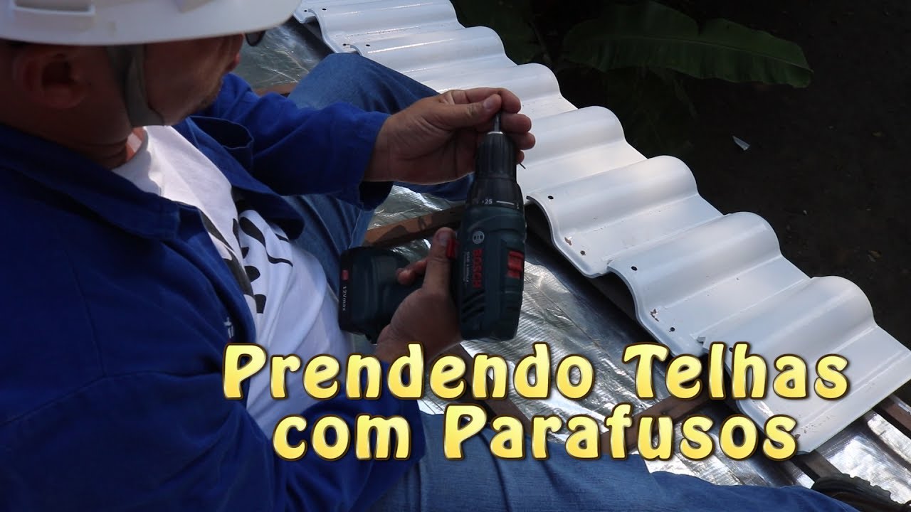 Travando Telhas Com Parafuso