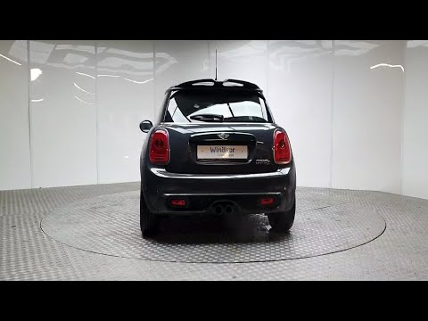 152D10109 - 2015 MINI Cooper S XM72 2DR
