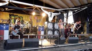 Upon A Burning Body - Game Over / Texas Blood Money - Live 8-3-13 Vans Warped Tour