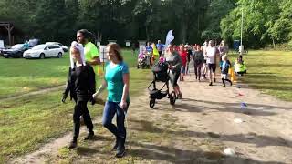 Wideo1: 10. urodziny Parkrun Leszno. Start jubileuszowego biegu