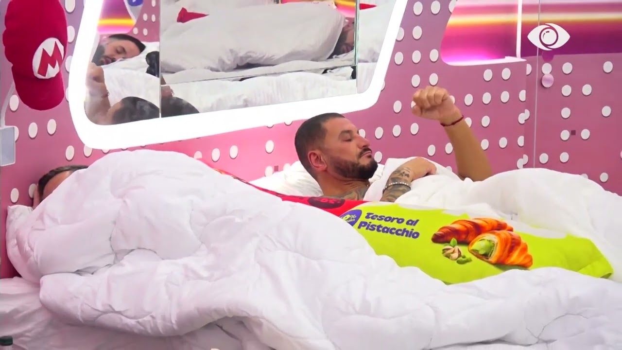 Çohuni të dashuruar.../ Rogerti zgjon banorët: Lojtarë kot