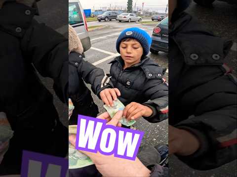 Un gest extraordinar!! #nice #motovlog #kids #cute