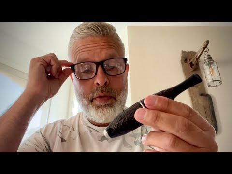 Pinehurst Italian Briarwood Zeppelin Cigar Pipe, Vintage torpedo tobacco pipe.