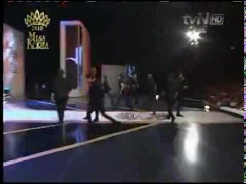 [100725] - Super Junior_Miina_Heechul cut.- 2010 Miss Korea Pageant .avi