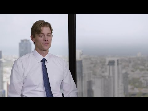 Learning opportunities to new associates at White & Case