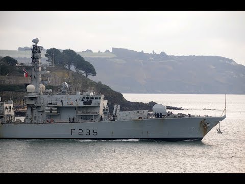 HMS MONMOUTH F235 ENTERS DEVONPORT NAVAL BASE AT DEVIL'S POINT - 1st February 2019