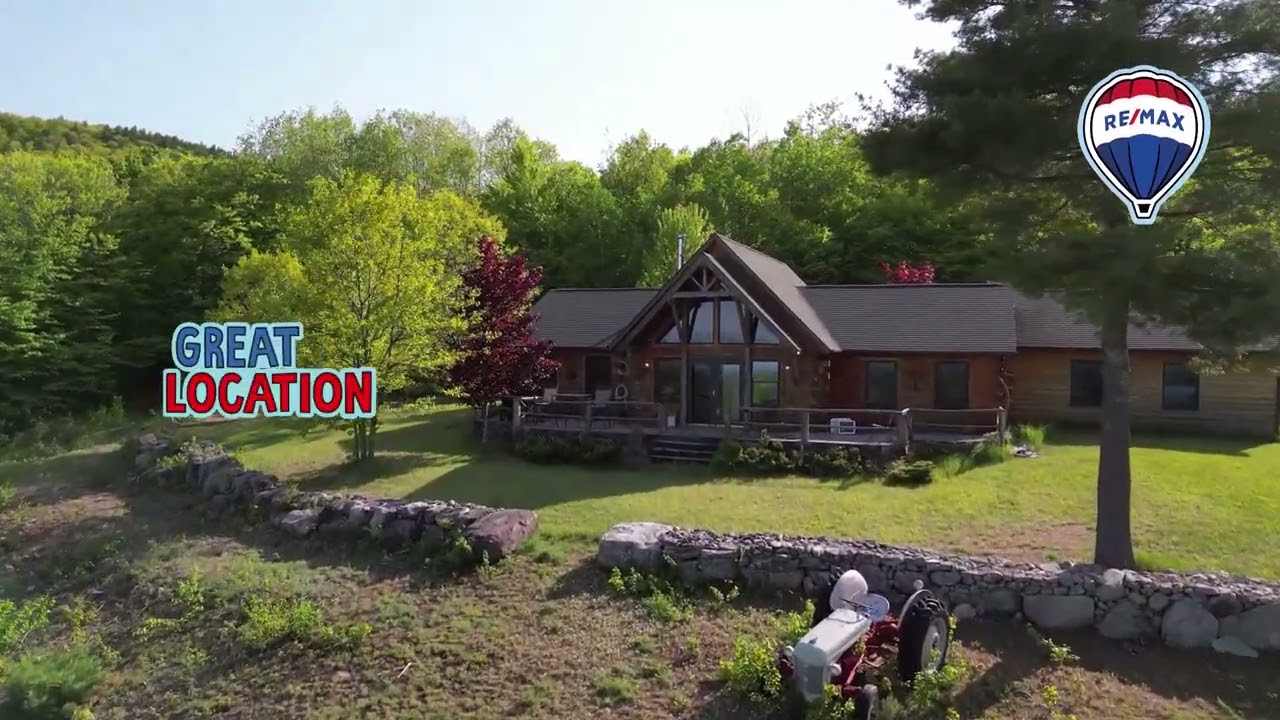 🌲🏡 Discover Rustic Elegance with Rachel Calkins Covey at RE/MAX North Country!