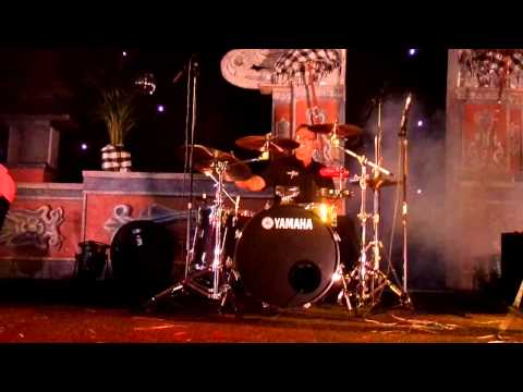 Wipe Out Selection @Pasar malam Assen