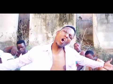 CR Boy N"tikua (oficial Vídeo) By Mackolo