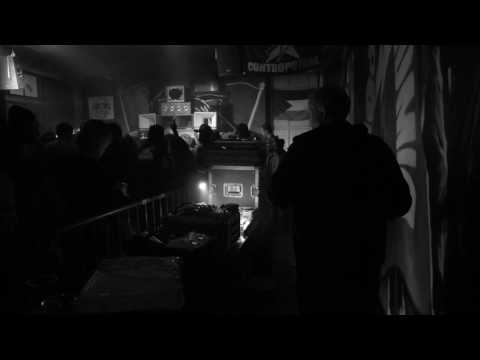 Vibronics ft. Lion Warriah @ Askatasuna (TO) Italy - Earl 16 - "Catch A Vampire" RMX