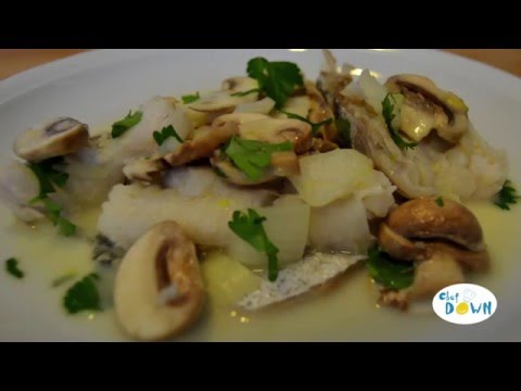 Chef Down - Receta de pescadilla con salsa de champiñones