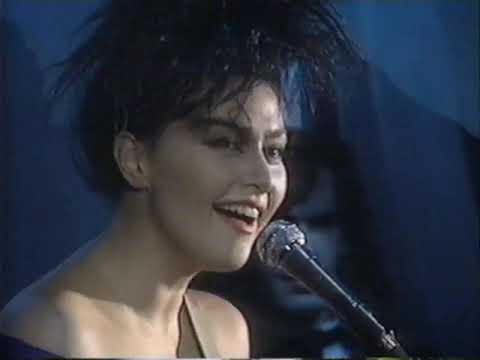 Lisa Dal Bello (Dalbello) - Diamond Club, Toronto (1986) [VHS to mkv]