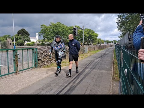 Dunlop Wins Metzeler Supertwin TT Race 1