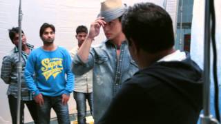 Download lagu Heropanti | Making of Poster | Tiger Shroff, Kriti Sanon mp3