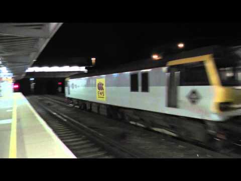 (HD) Ex Stored 92039 Sparks Through Tonbridge Working 6D71 Cargowaggons - 27/3/13