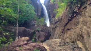preview picture of video 'Khlong Phlu Waterfall Koh Chang - Amazing Thailand'