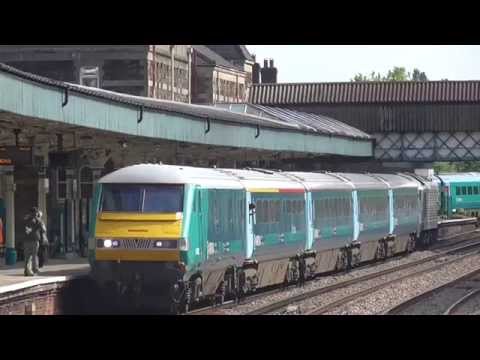 82307 & 67012  Holyhead to Cardiff central service