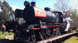 preview picture of video 'Victorian Goldfields Railway Steam locomotives - Maldon Railyards'