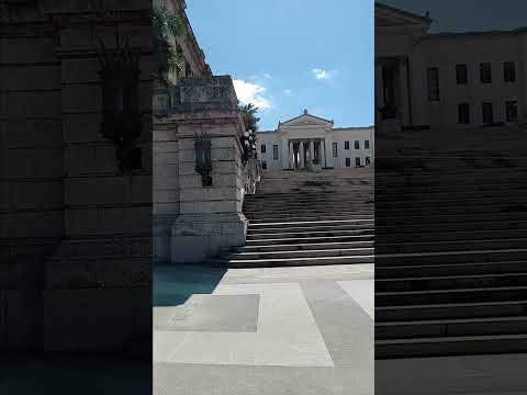 Vedado (03) Escalinata y costado de la Universidad de La Habana - Cuba 2025 sept 28 #vedadocuba