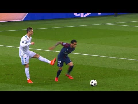 Ronaldo kicked Dani Alves during Real Madrid Vs PSG