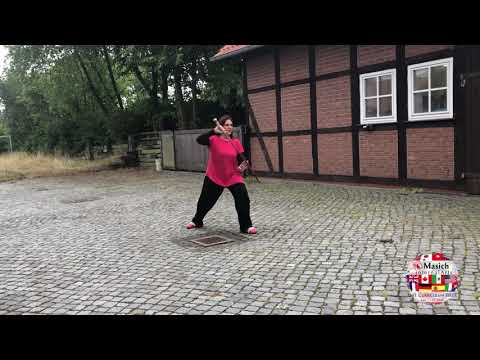 Yang-style Taijiquan Taiji Sabre Solo Form (32) performed by Maria Alessandra Papa