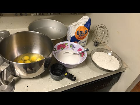 Pan esponja - medida de 12 huevos y en tasas.