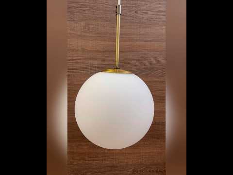 Светильник подвесной с плафоном D200 в виде шара