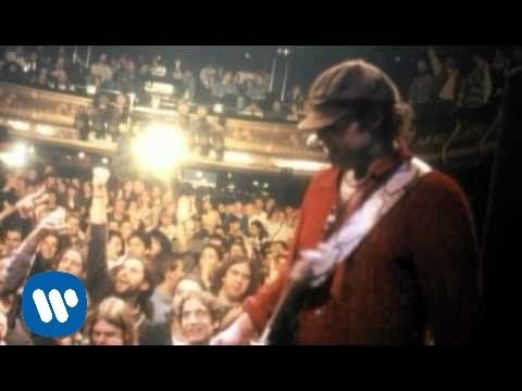 Dance away the blues (featuring Devon Allman and Reeese Wyna