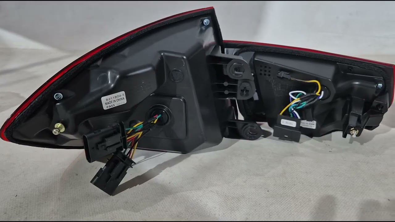 BMW 3 серія F30/F31 2012-2019 рр. Задні ліхтарі тип-1 (2 шт) Video 1